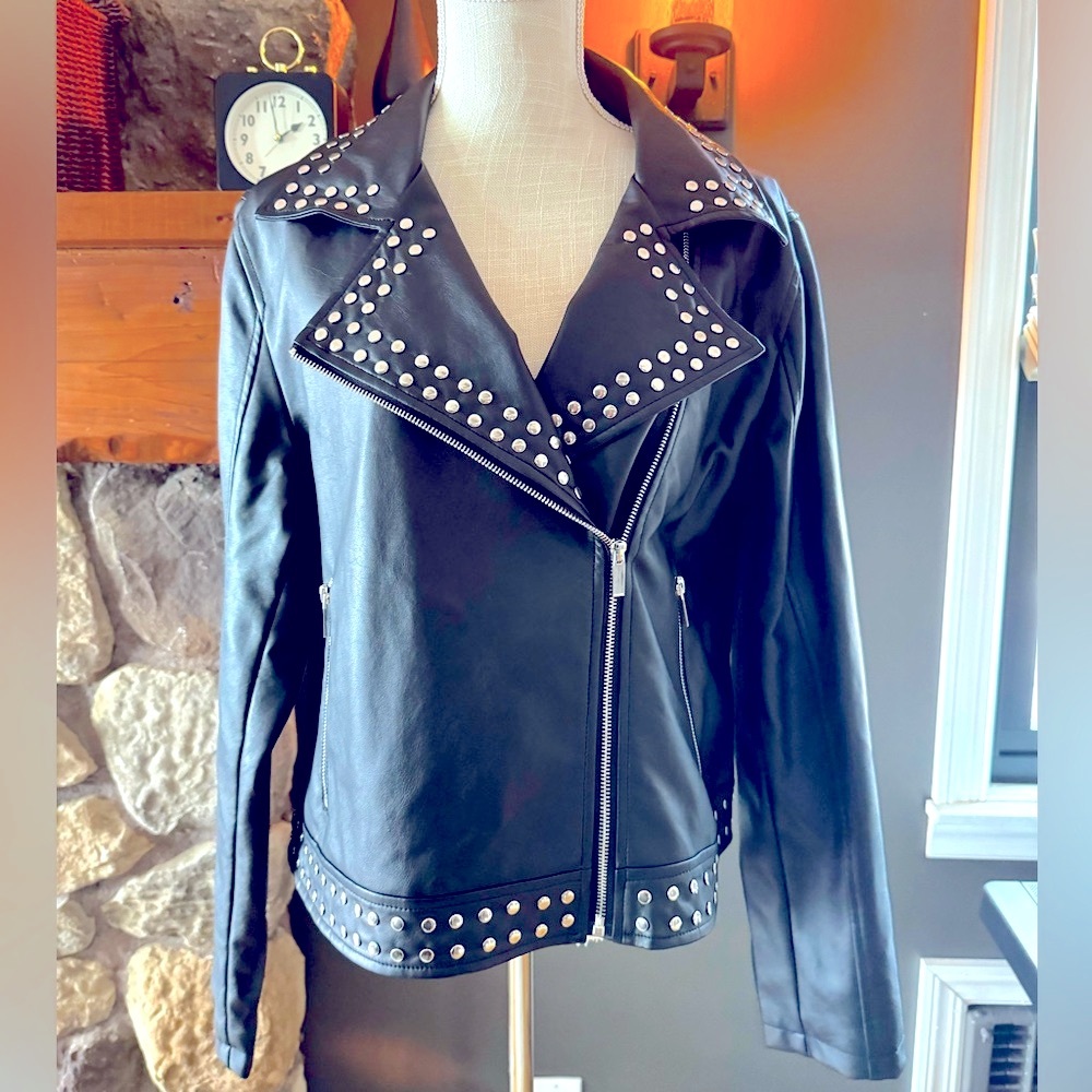 Women’s Large Black Leather Look Biker Jacket with Grommets and zippers